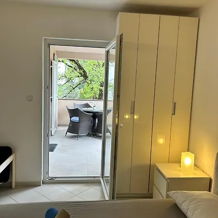 Guest house Lux Malinska